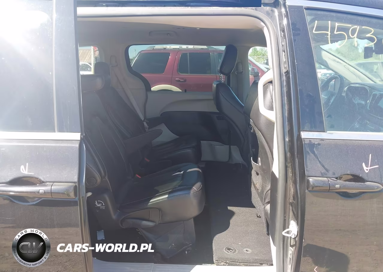 2022 Chrysler Pacifica Touring L VIN:2C4RC1BG9NR142908 - 8