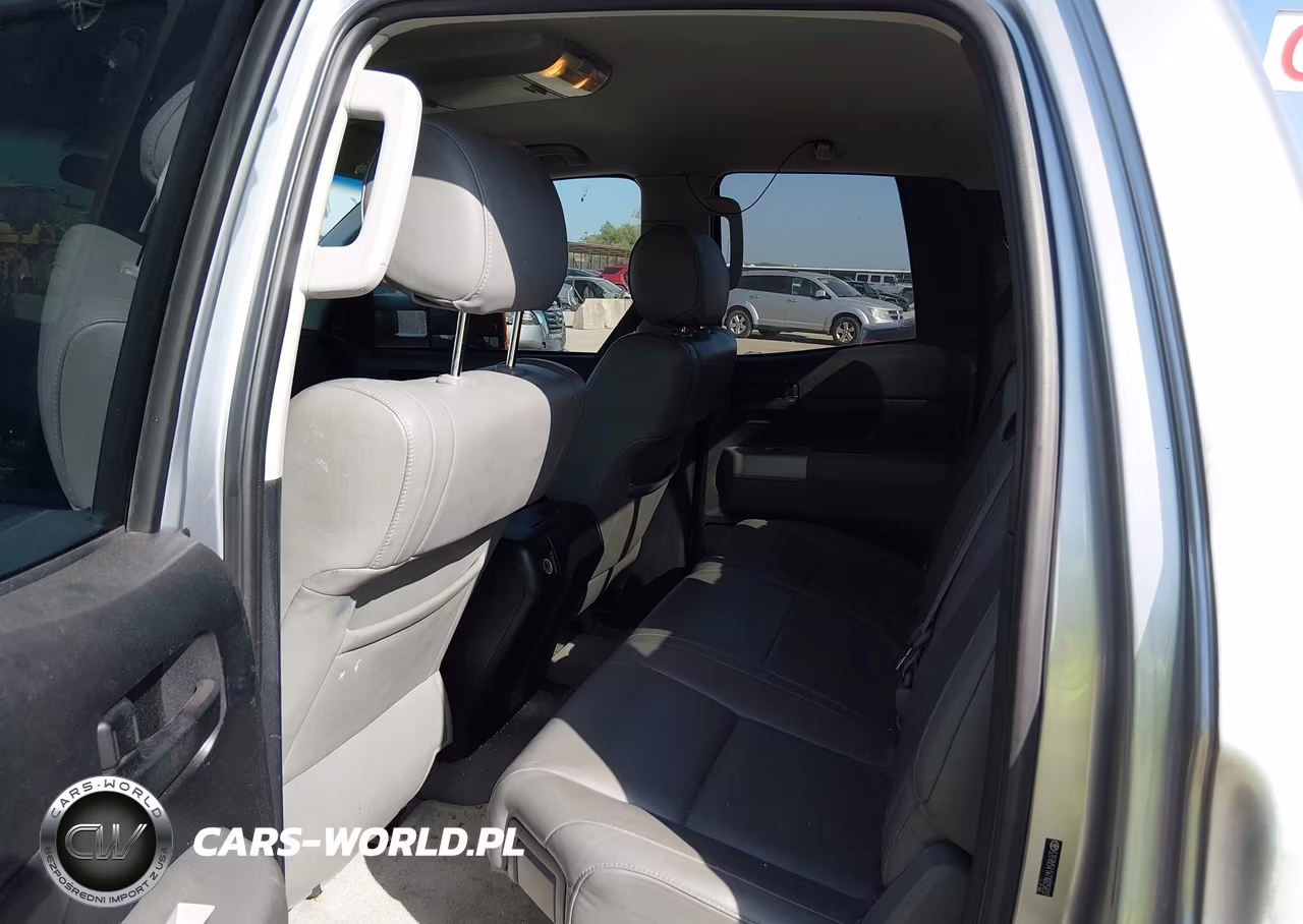 2007 Toyota Tundra Sr5 V8 VIN:5TFRV54147X025817 - 8