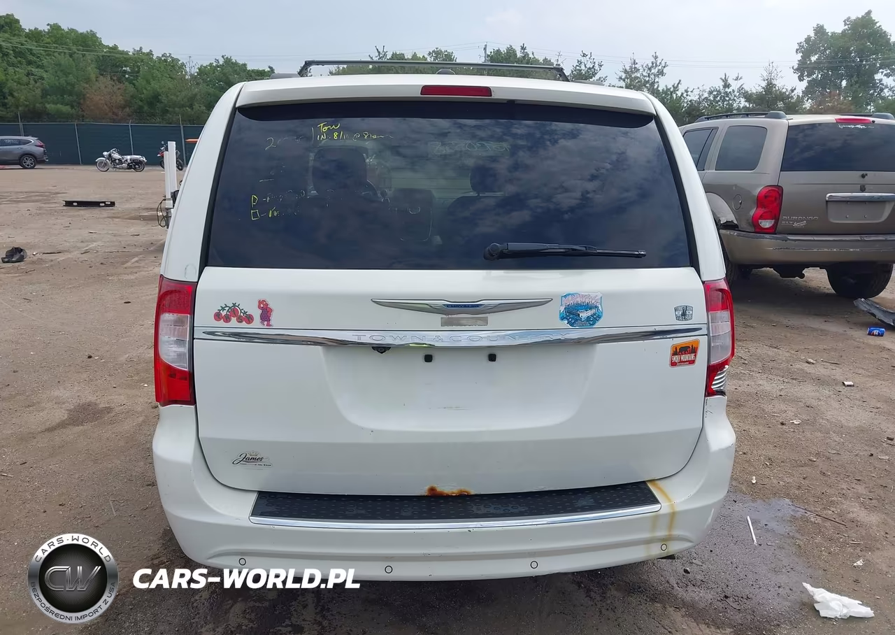 2013 Chrysler Town & Country Touring-L VIN:2C4RC1CG4DR660857 - 16