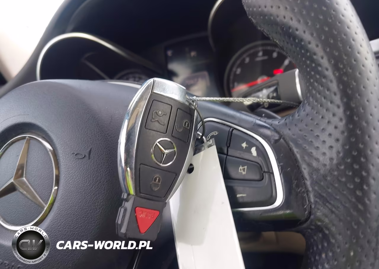 2016 Mercedes-Benz C 300 4Matic VIN:55SWF4KB0GU100463 - 11