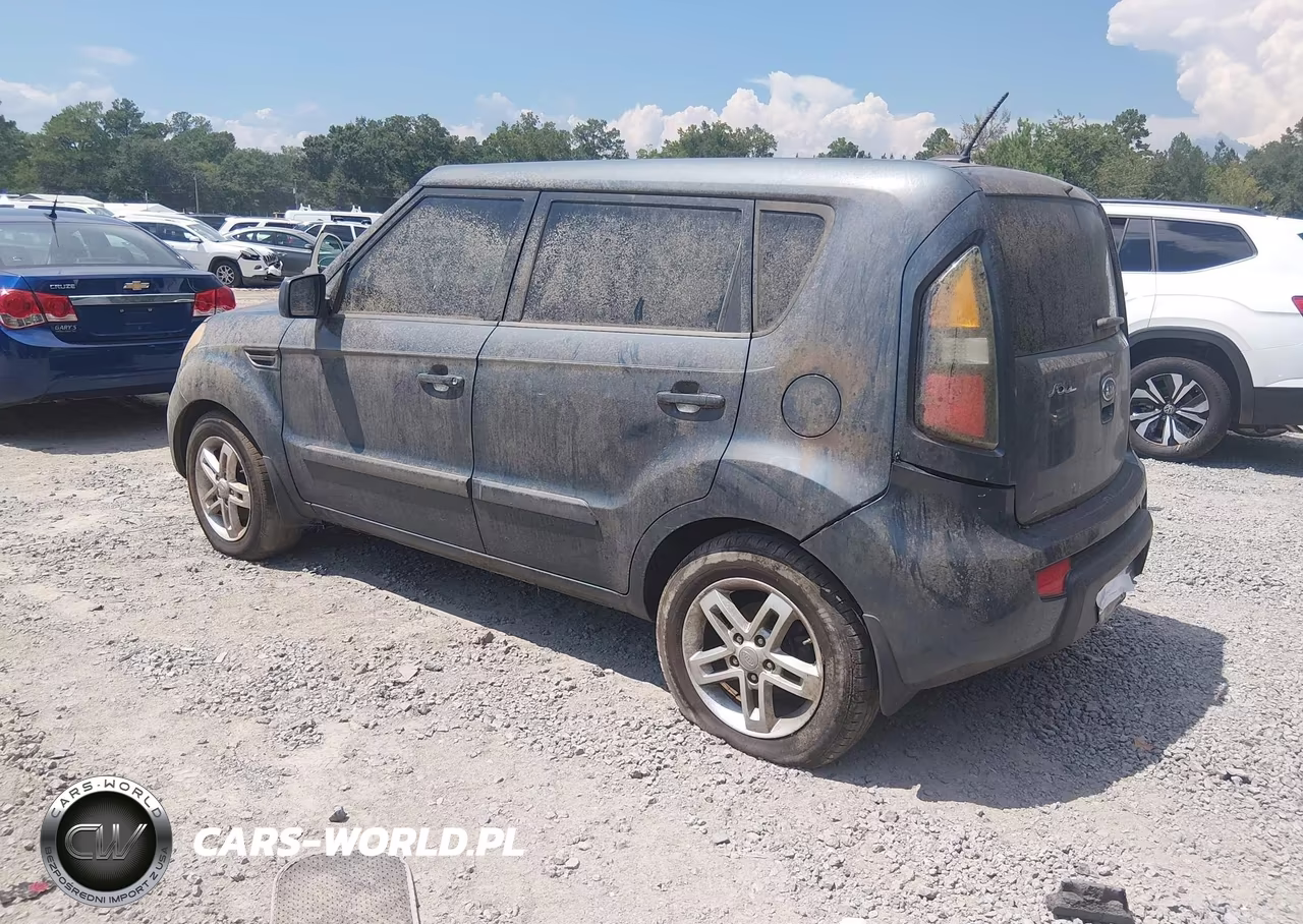 2011 Kia Soul + VIN:KNDJT2A24B7288431 - 3