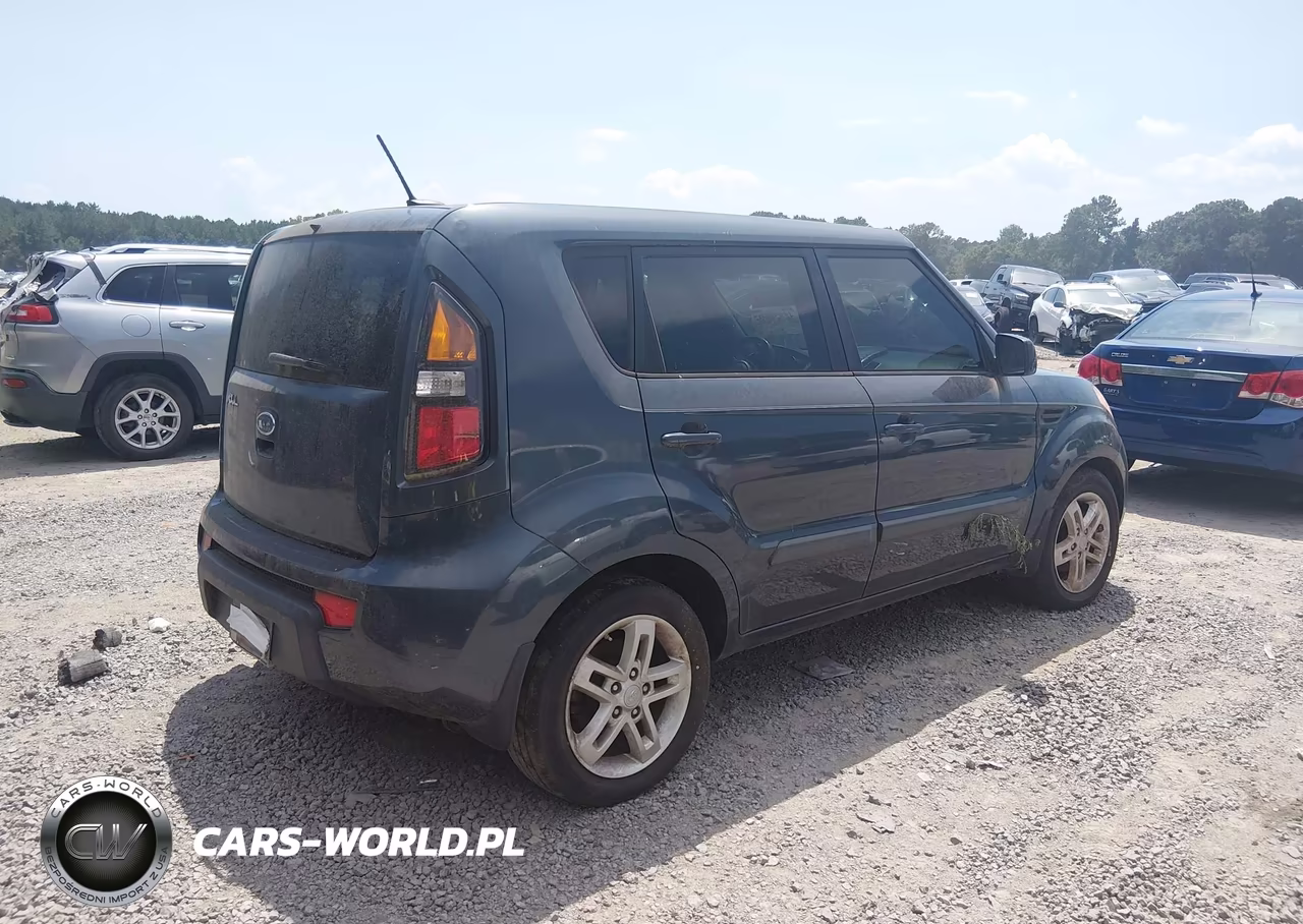 2011 Kia Soul + VIN:KNDJT2A24B7288431 - 4