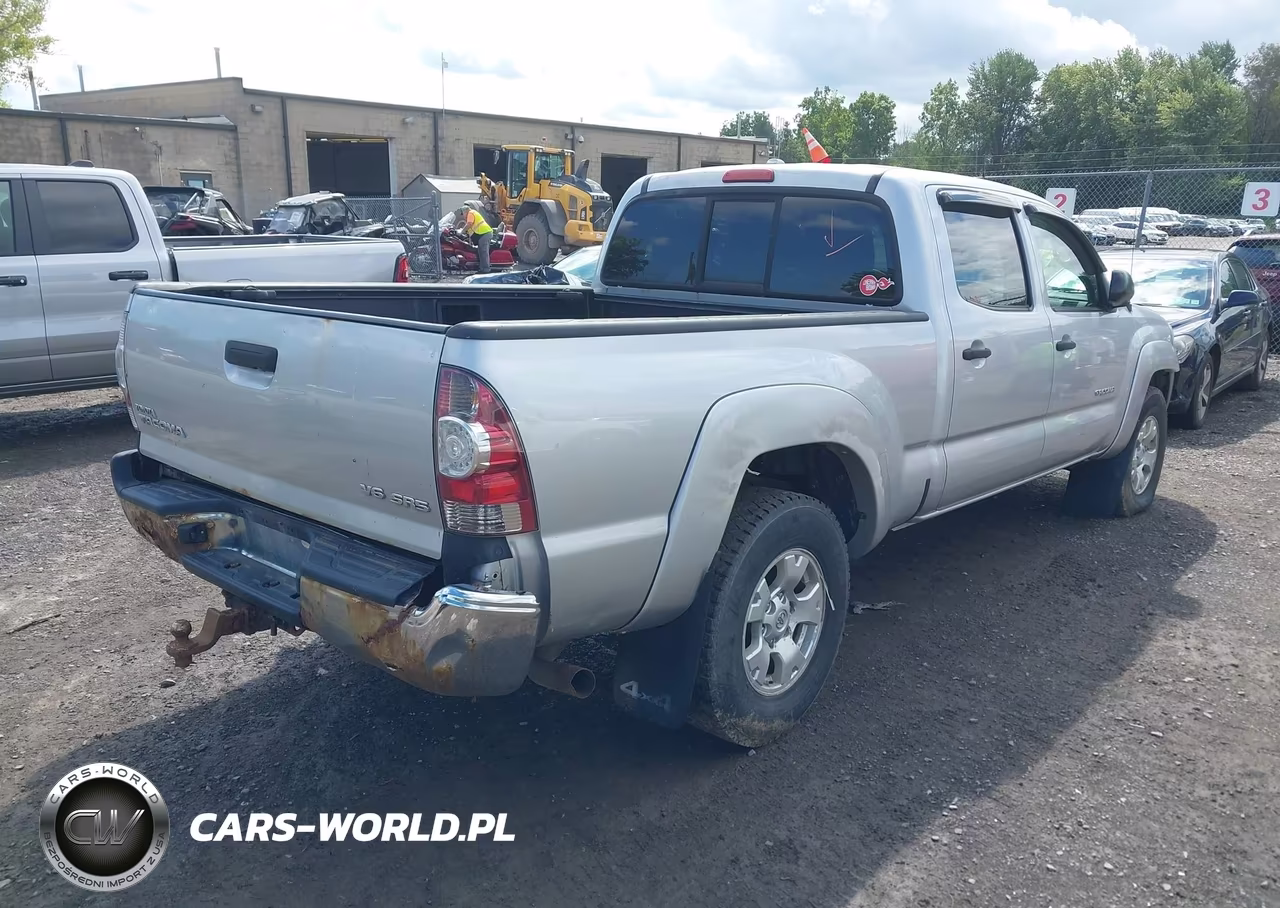 2010 Toyota Tacoma Base V6 VIN:5TEMU4FN0AZ697638 - 4