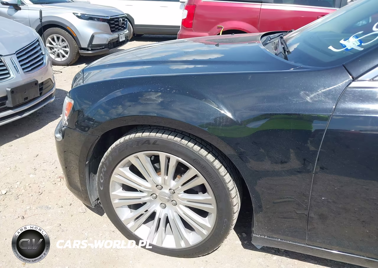 2013 Chrysler 300C Luxury Series VIN:2C3CCAPG3DH505176 - 6