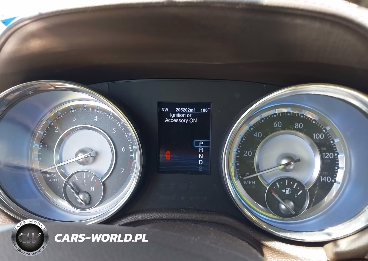 2013 Chrysler 300C Luxury Series VIN:2C3CCAPG3DH505176 - 7