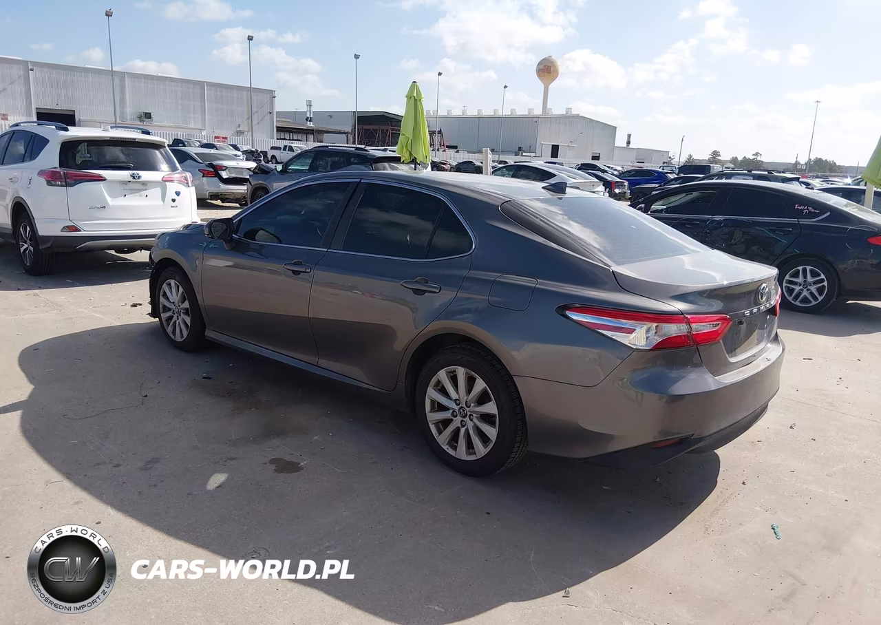 2019 Toyota Camry Le VIN:4T1B11HK1KU845058 - 3