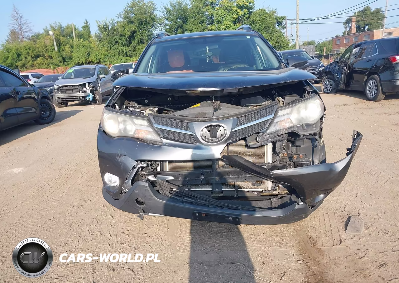 2015 Toyota Rav4 Xle VIN:2T3RFREV1FW377553 - 12