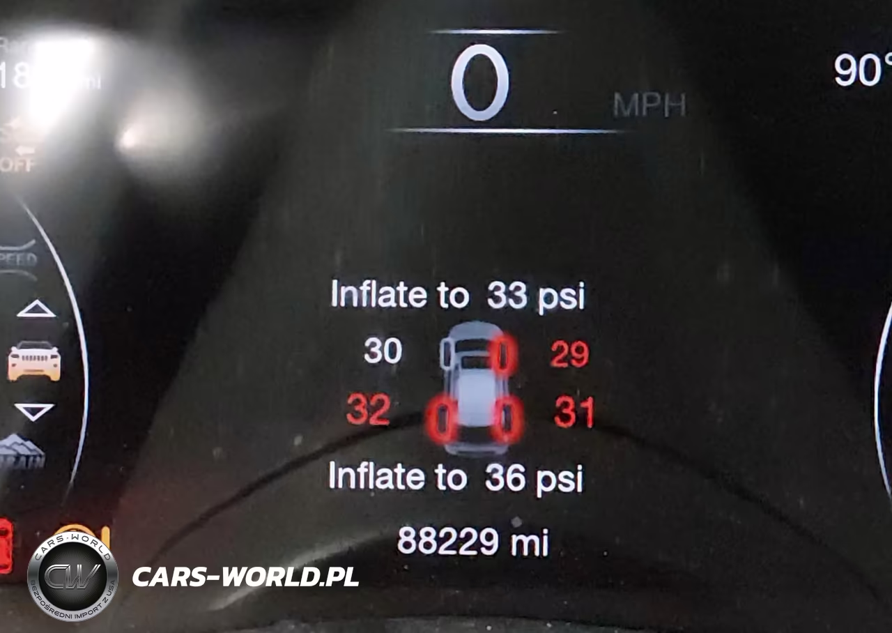 2019 Jeep Grand Cherokee Overland 4X4 VIN:1C4RJFCG3KC740322 - 15