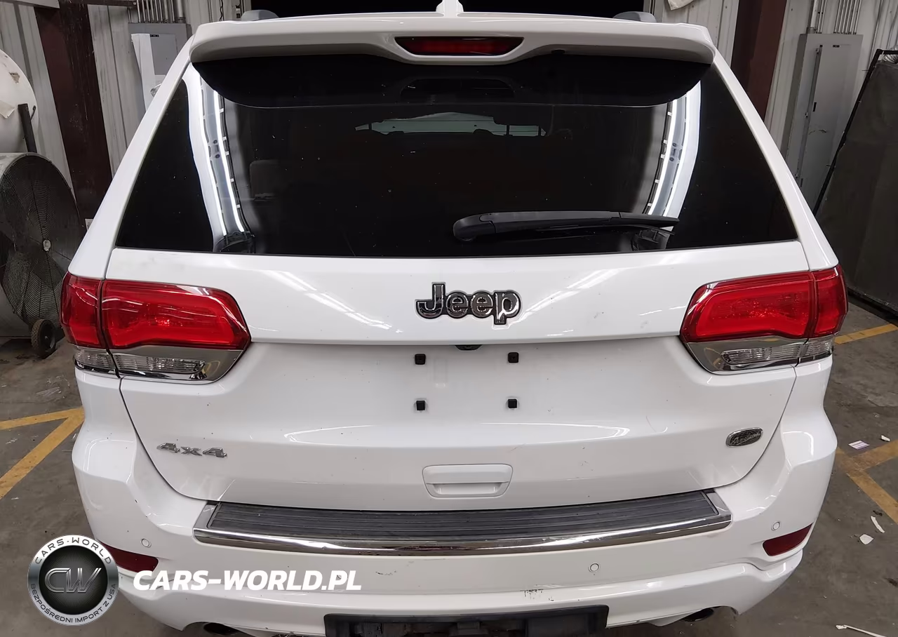 2019 Jeep Grand Cherokee Overland 4X4 VIN:1C4RJFCG3KC740322 - 16