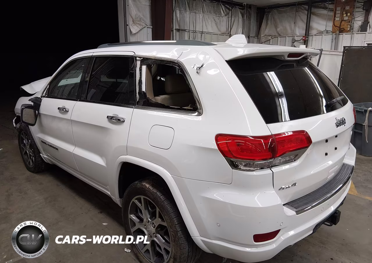 2019 Jeep Grand Cherokee Overland 4X4 VIN:1C4RJFCG3KC740322 - 3