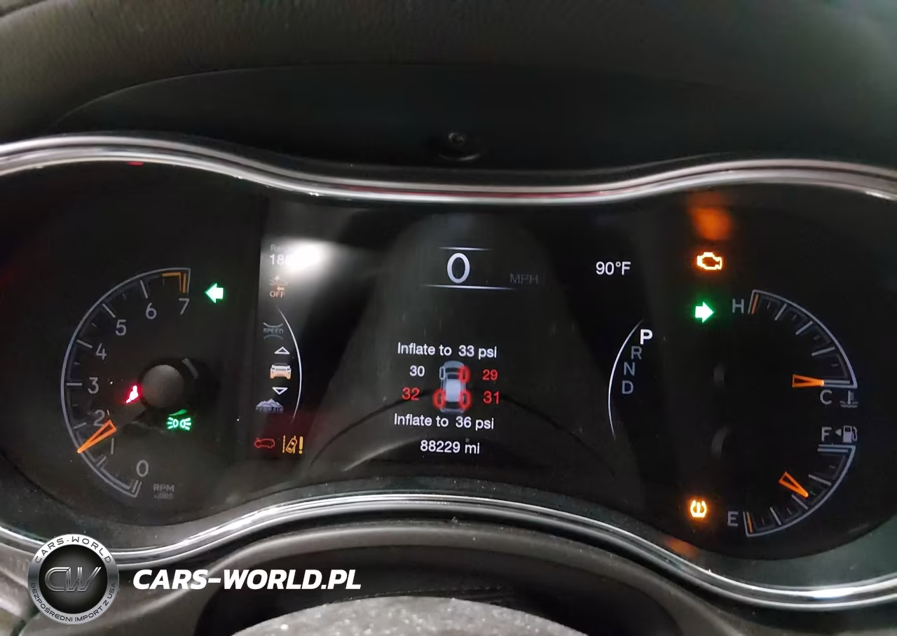 2019 Jeep Grand Cherokee Overland 4X4 VIN:1C4RJFCG3KC740322 - 7