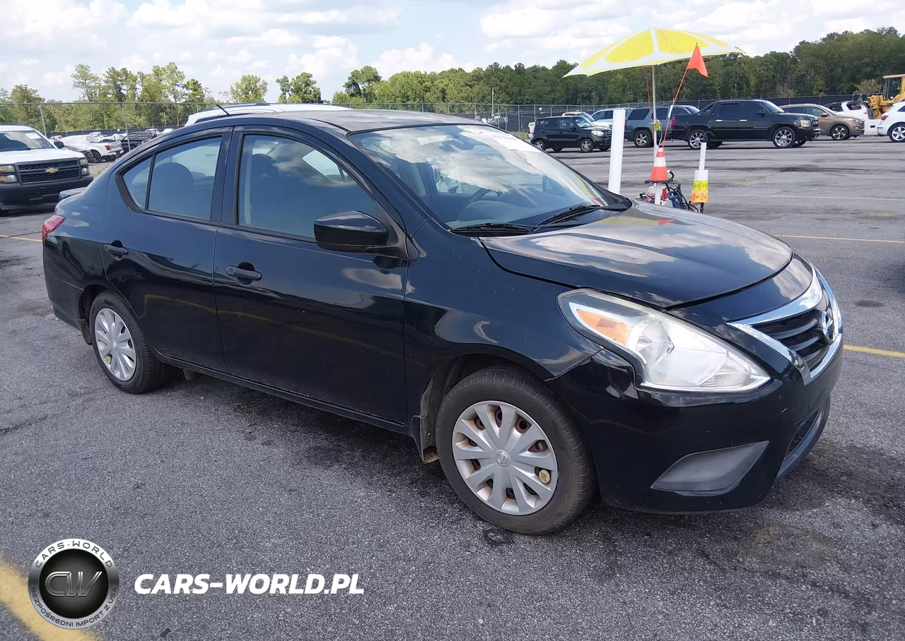 2016 Nissan Versa 1.6 S+