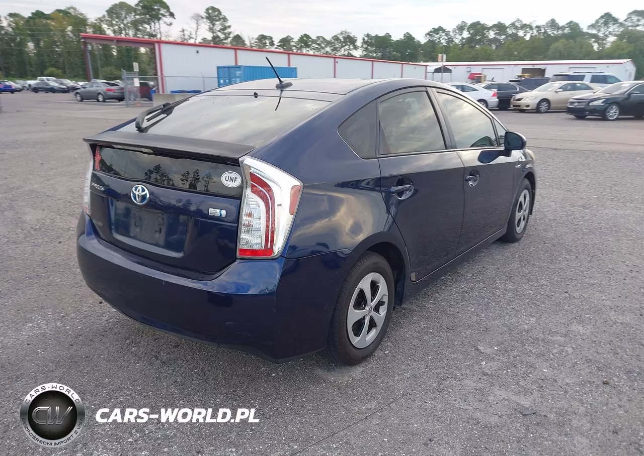 2012 Toyota Prius Three VIN:JTDKN3DU6C1506343 - 4