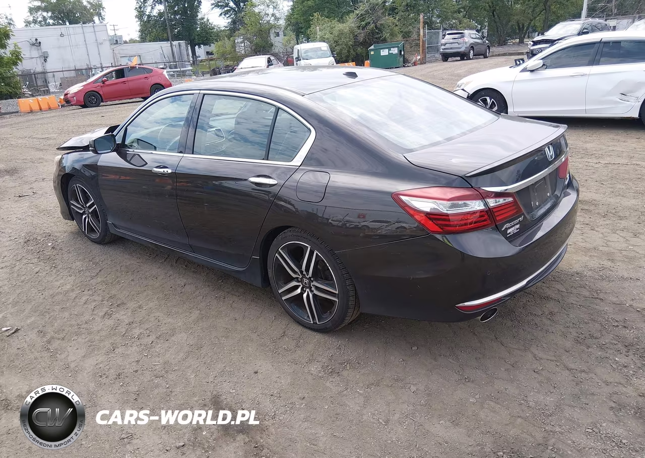2016 Honda Accord Touring VIN:1HGCR3F96GA022598 - 3