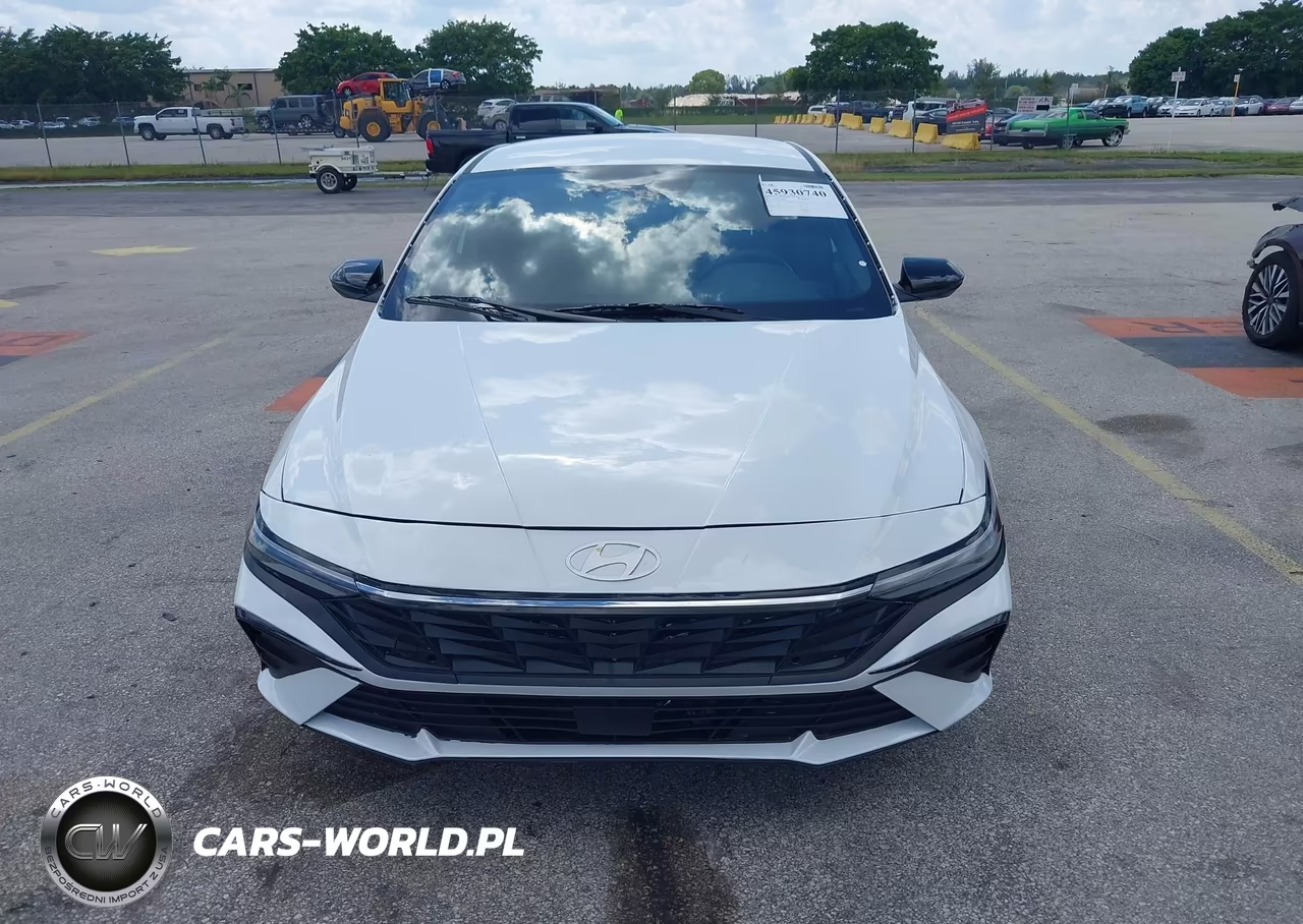 2025 Hyundai Elantra Sel Sport VIN:KMHLM4DG9SU932432 - 12