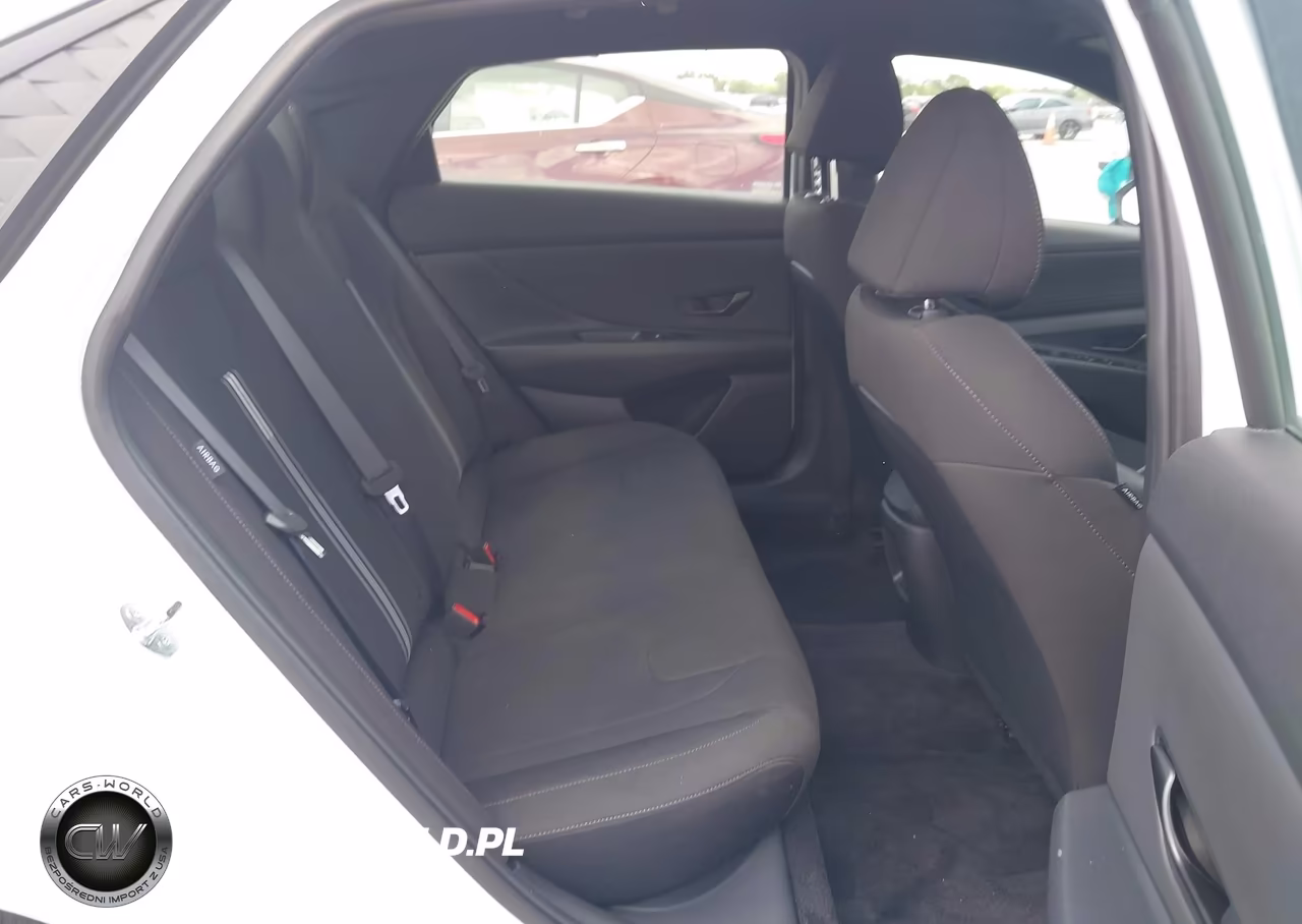 2025 Hyundai Elantra Sel Sport VIN:KMHLM4DG9SU932432 - 8