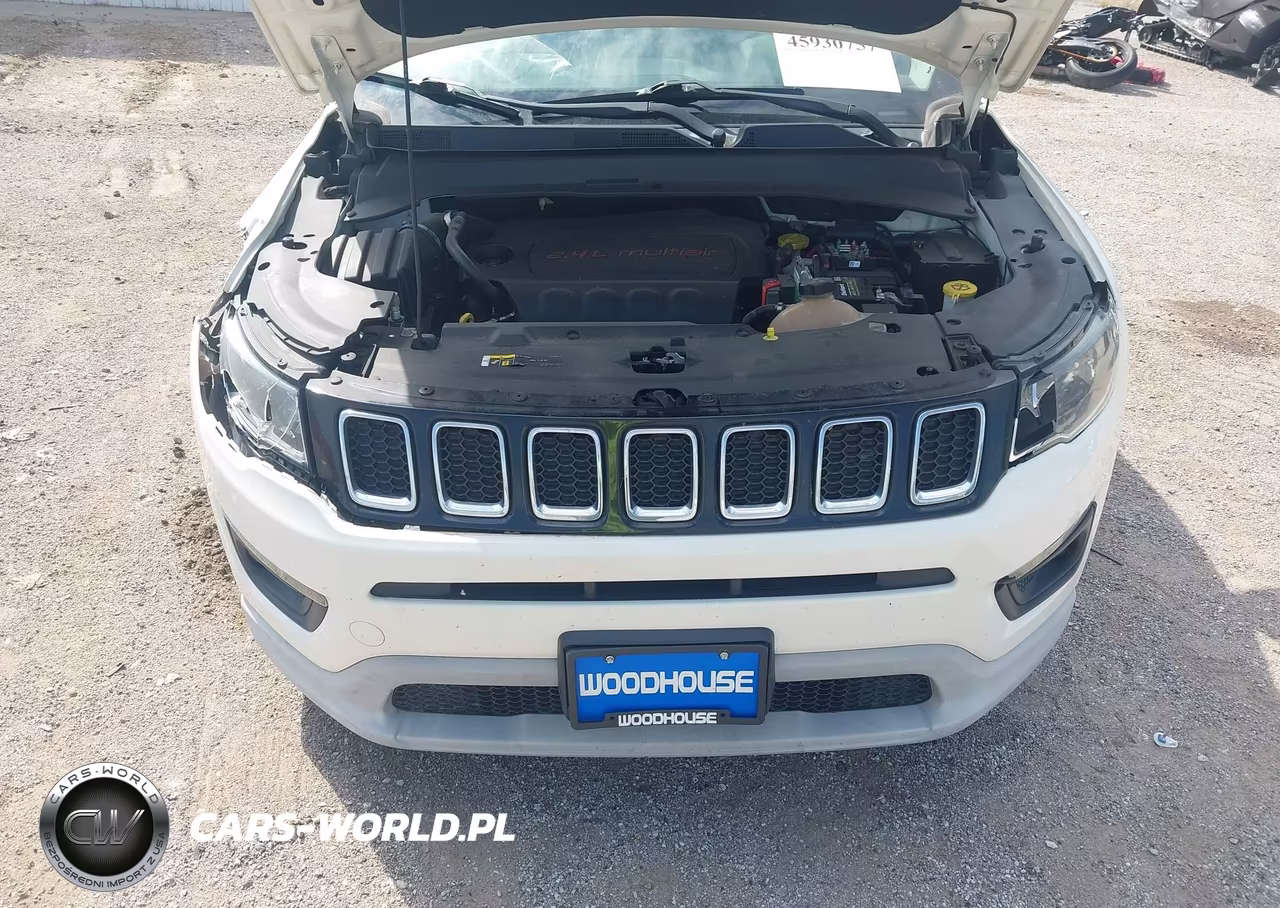 2019 Jeep Compass Latitude 4X4 VIN:3C4NJDBB7KT836242 - 10