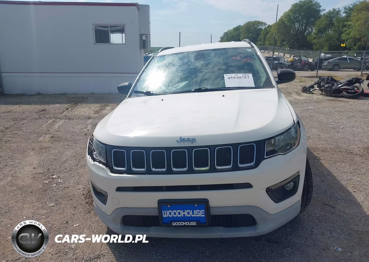 2019 Jeep Compass Latitude 4X4 VIN:3C4NJDBB7KT836242 - 11