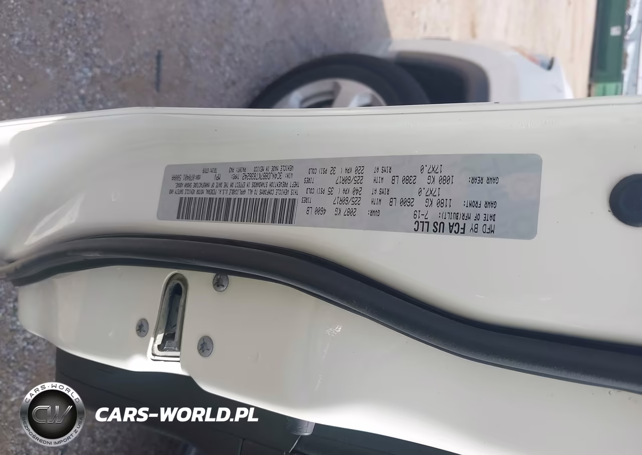 2019 Jeep Compass Latitude 4X4 VIN:3C4NJDBB7KT836242 - 9