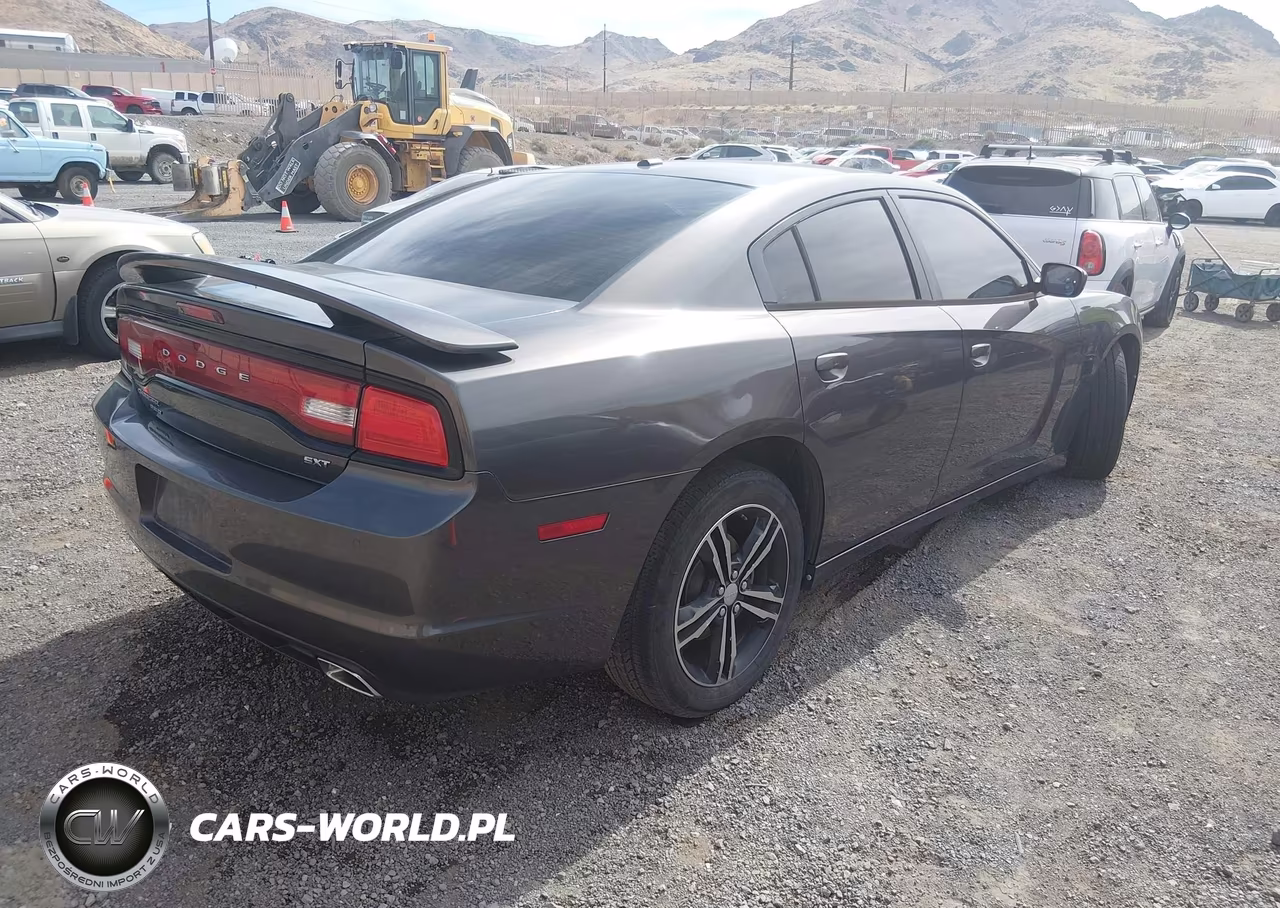 2014 Dodge Charger Sxt Plus VIN:2C3CDXJG4EH105640 - 4