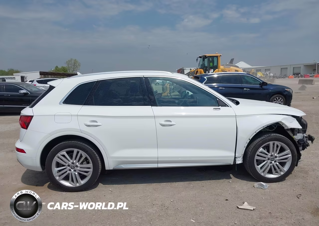 2018 Audi Q5 2.0T Premium-2.0T Tech Premium VIN:WA1CNAFY9J2095613 - 14