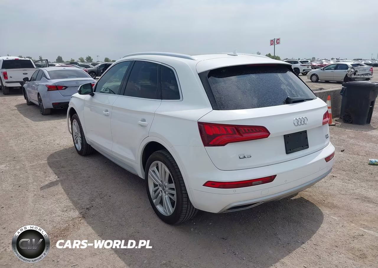 2018 Audi Q5 2.0T Premium-2.0T Tech Premium VIN:WA1CNAFY9J2095613 - 3