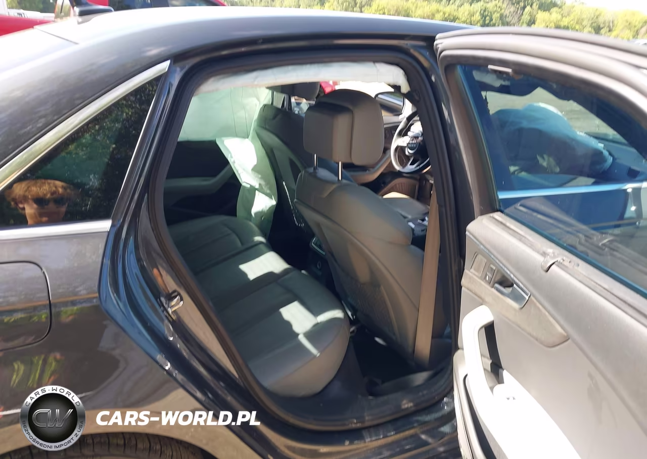 2017 Audi A4 Prestige VIN:WAUFNAF44HN071614 - 8