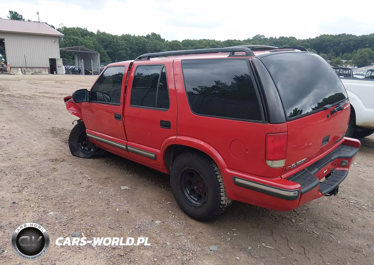 2000 Chevrolet Blazer Ls VIN:1GNCS13W1Y2281827 - 3