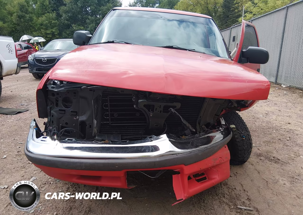 2000 Chevrolet Blazer Ls VIN:1GNCS13W1Y2281827 - 6