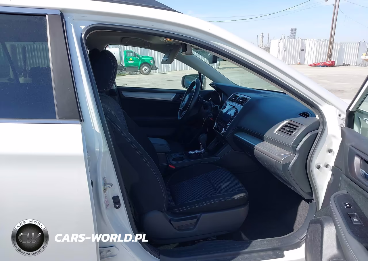 2019 Subaru Outback 2.5I Premium VIN:4S4BSAHC5K3319544 - 5