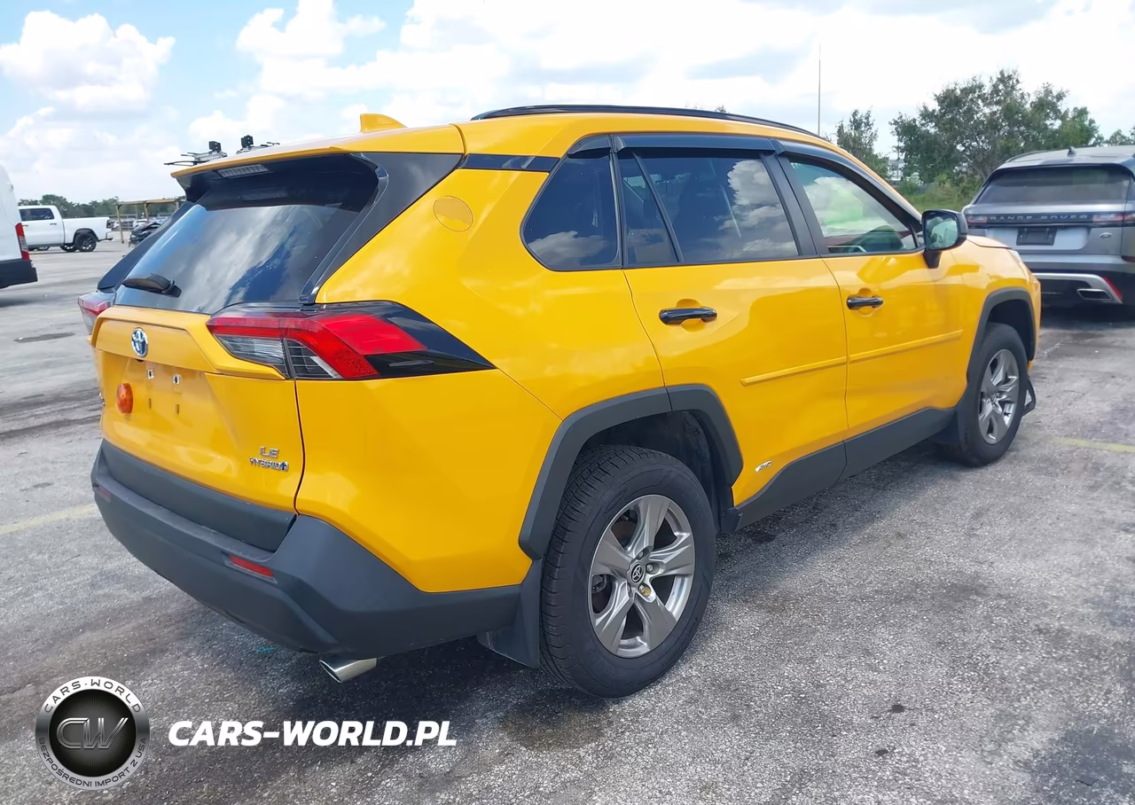 2023 Toyota Rav4 Hybrid Le VIN:JTMLWRFV2PD187036 - 4