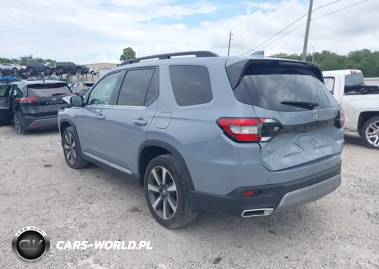 2024 Honda Pilot Touring VIN:5FNYG2H75RB009108 - 3