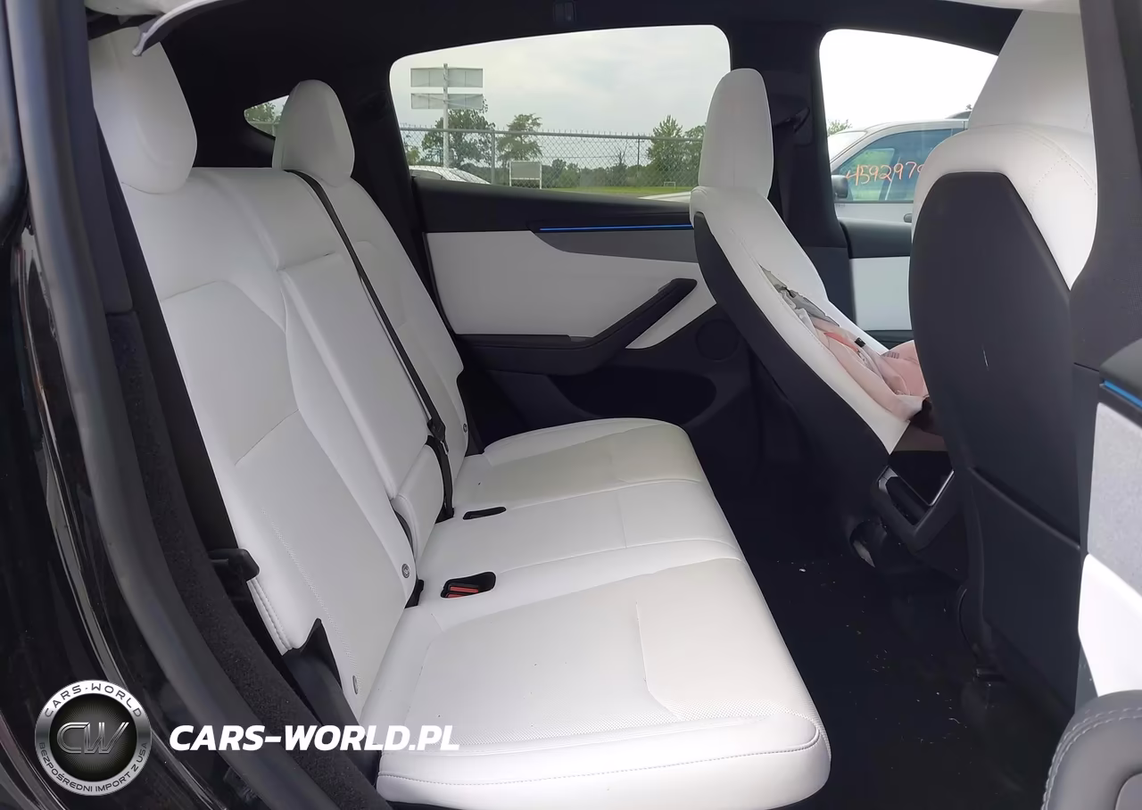 2026 Tesla Model Y Premium-Rear-Wheel Drive VIN:7SAYGDEDXTF581677 - 8
