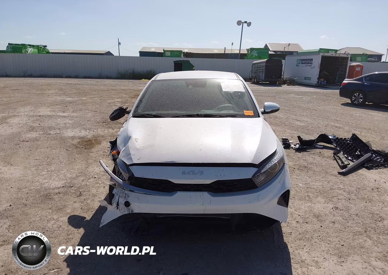 2023 Kia Forte Lxs VIN:3KPF24AD8PE515004 - 13
