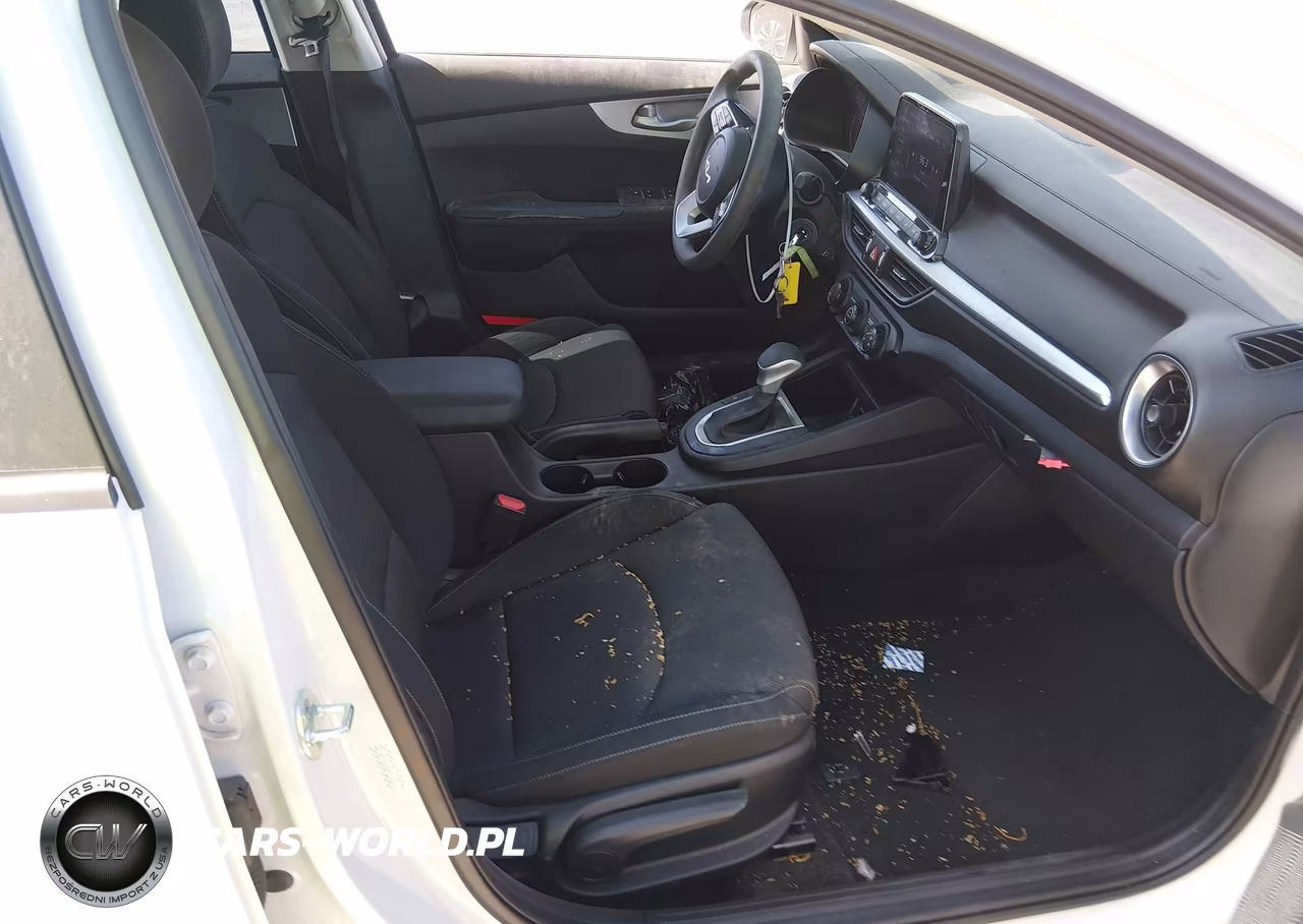 2023 Kia Forte Lxs VIN:3KPF24AD8PE515004 - 5