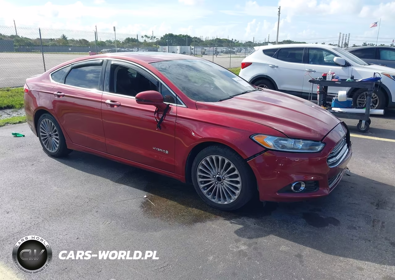 2014 Ford Fusion Hybrid Titanium – zdjęcie 1 z 17