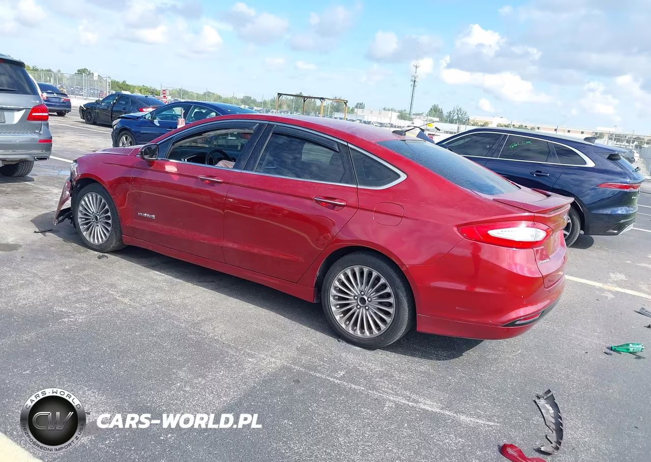 2014 Ford Fusion Hybrid Titanium VIN:3FA6P0RU0ER239220 - 3