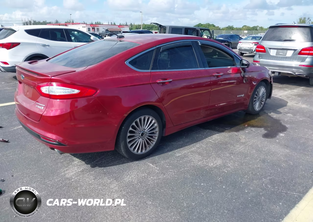 2014 Ford Fusion Hybrid Titanium VIN:3FA6P0RU0ER239220 - 4