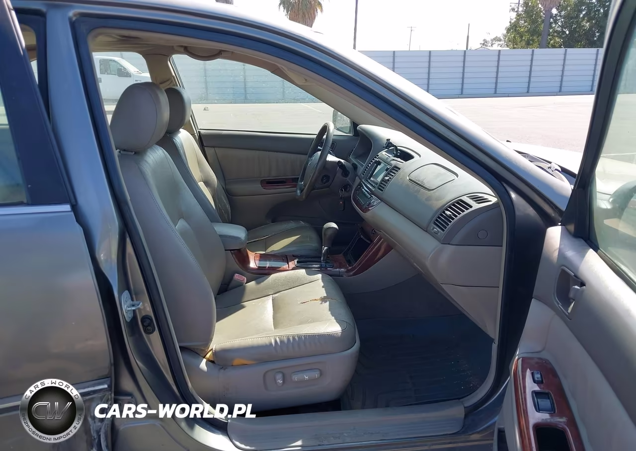 2005 Toyota Camry Xle V6 VIN:4T1BF32K35U593839 - 5