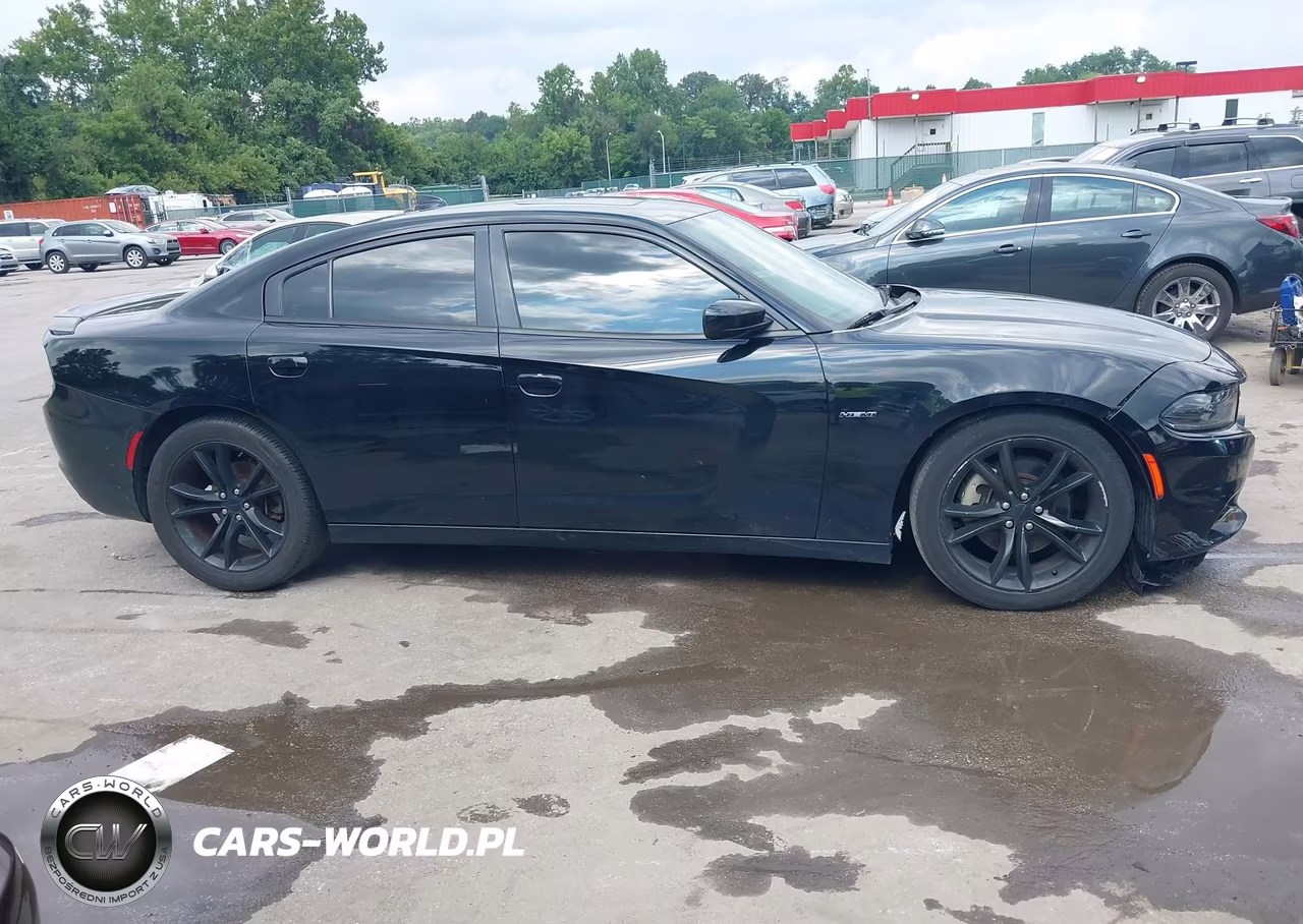 2015 Dodge Charger R-T VIN:2C3CDXCTXFH907220 - 13