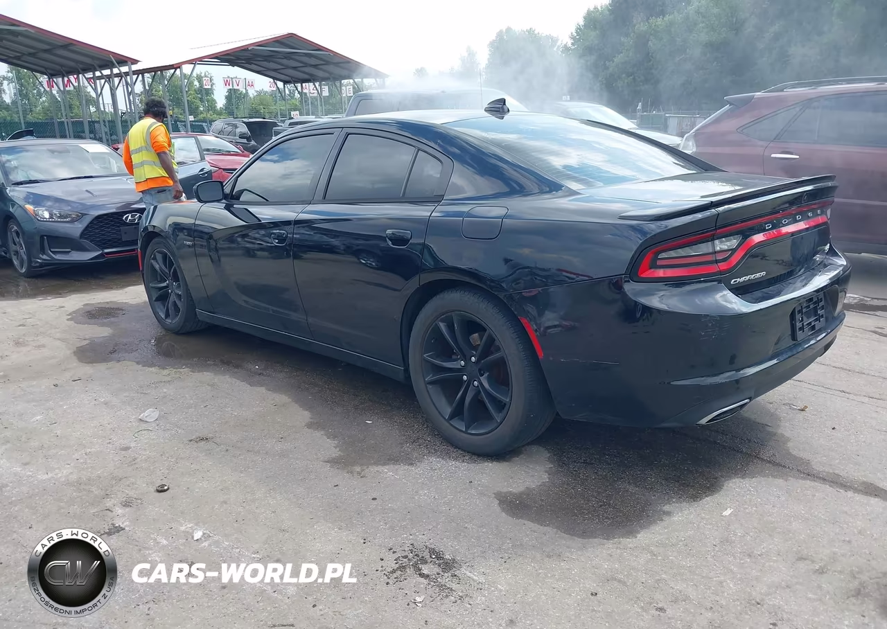2015 Dodge Charger R-T VIN:2C3CDXCTXFH907220 - 3