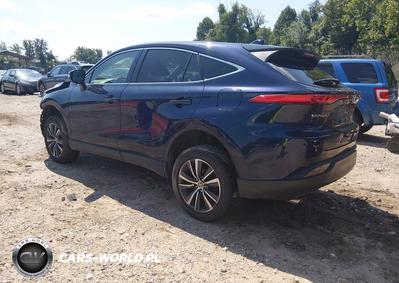 2022 Toyota Venza Le VIN:JTEAAAAH5NJ100684 - 3