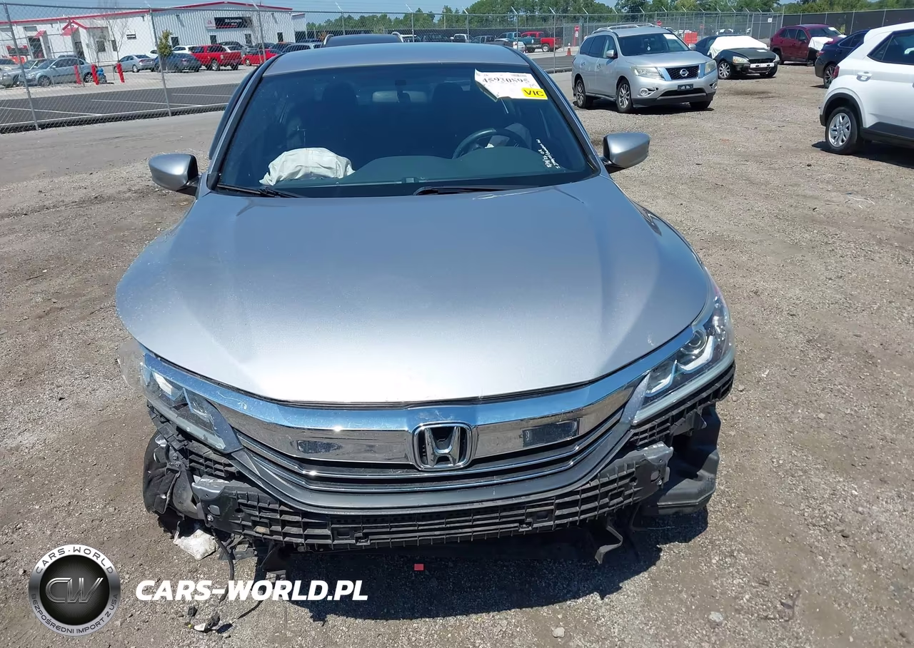 2016 Honda Accord Sport VIN:1HGCR2F57GA120935 - 13