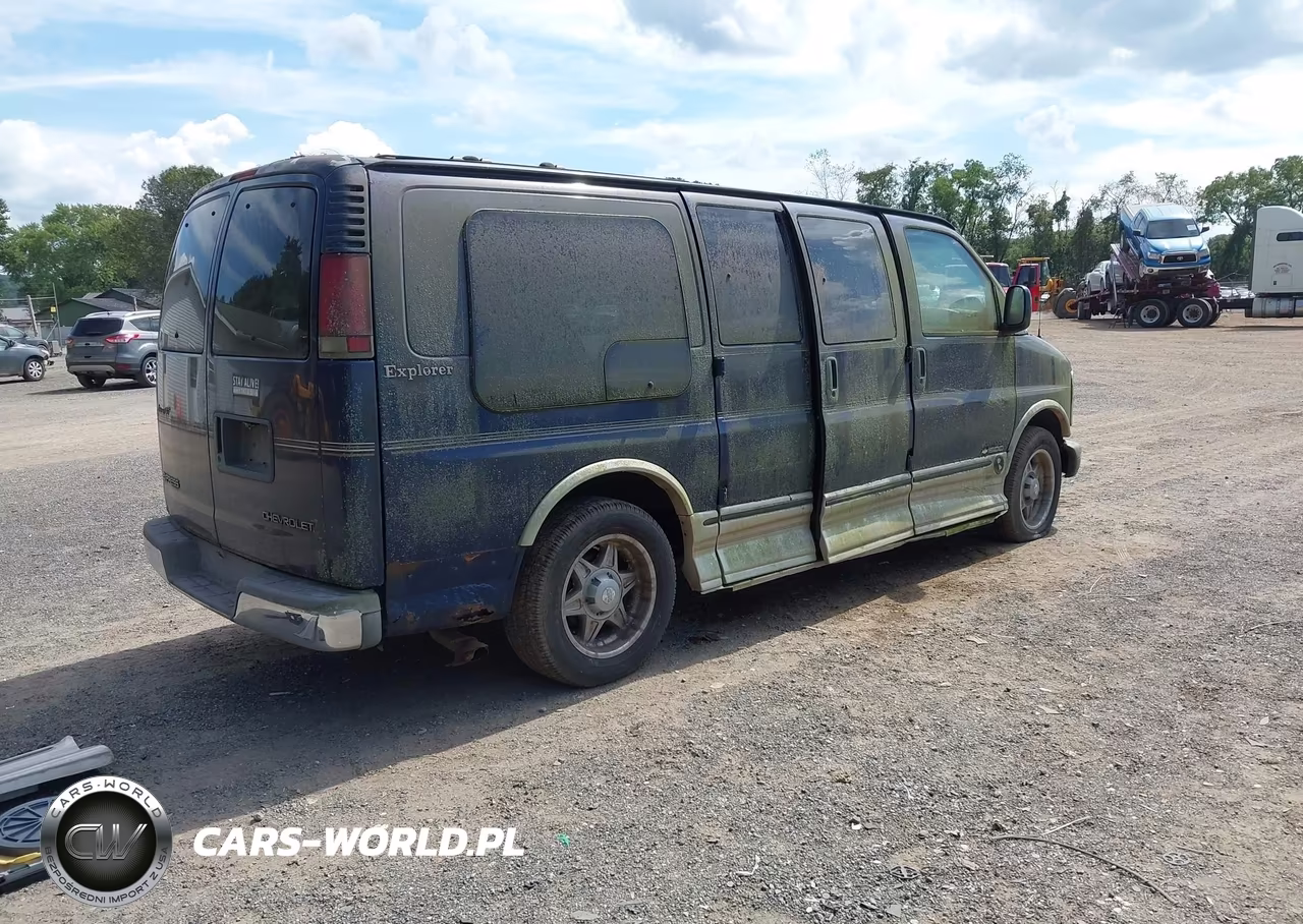 2002 Chevrolet Express Van VIN:1GBFG15R421245338 - 4