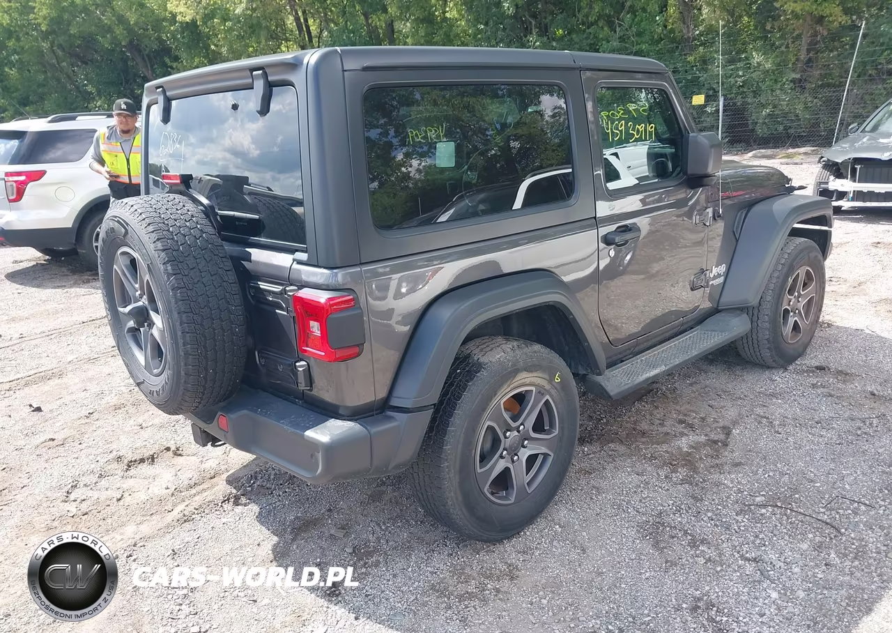 2018 Jeep Wrangler Sport S 4X4 VIN:1C4GJXAG5JW161412 - 4