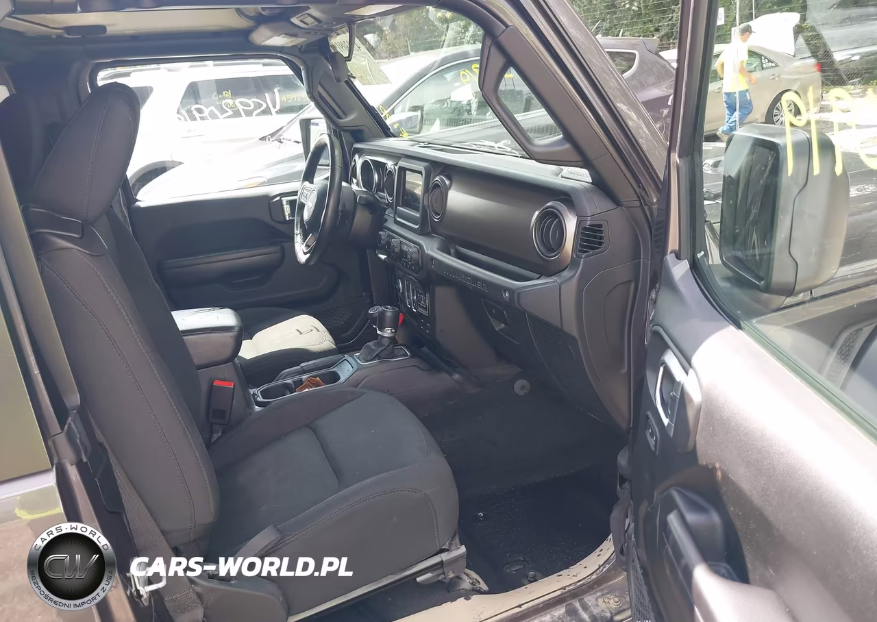 2018 Jeep Wrangler Sport S 4X4 VIN:1C4GJXAG5JW161412 - 5