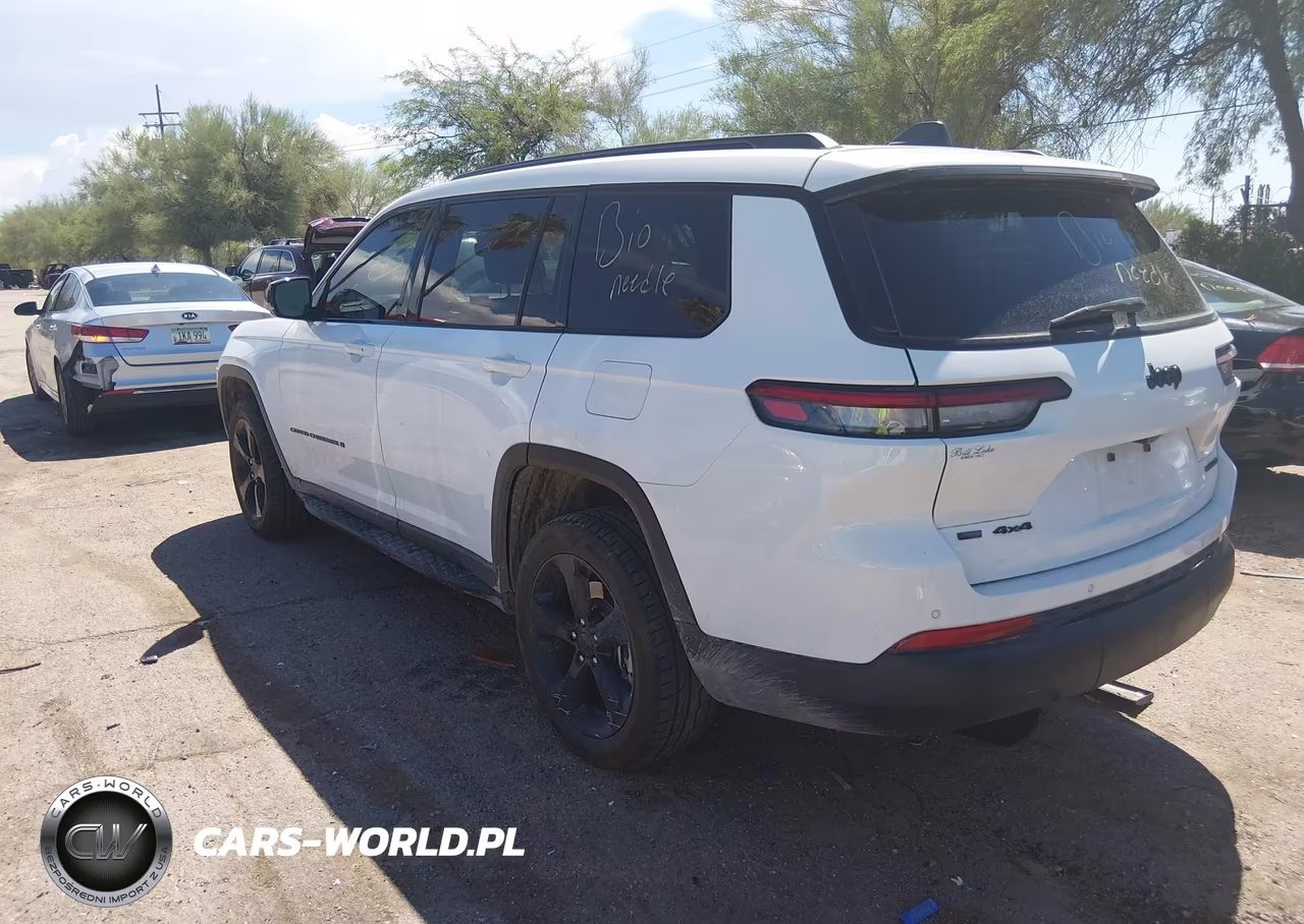 2023 Jeep Grand Cherokee L Limited 4X4 VIN:1C4RJKBG9P8733377 - 3