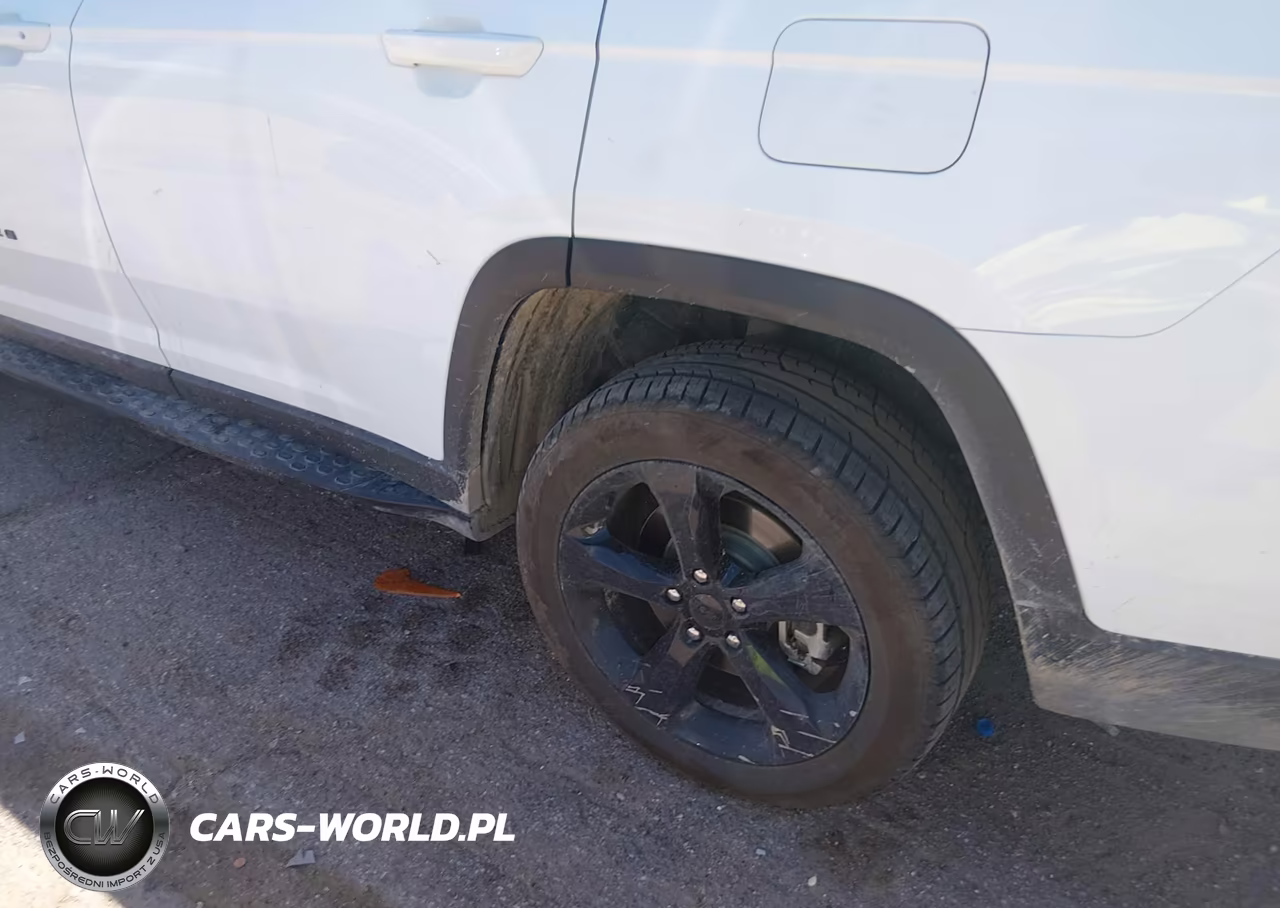 2023 Jeep Grand Cherokee L Limited 4X4 VIN:1C4RJKBG9P8733377 - 6