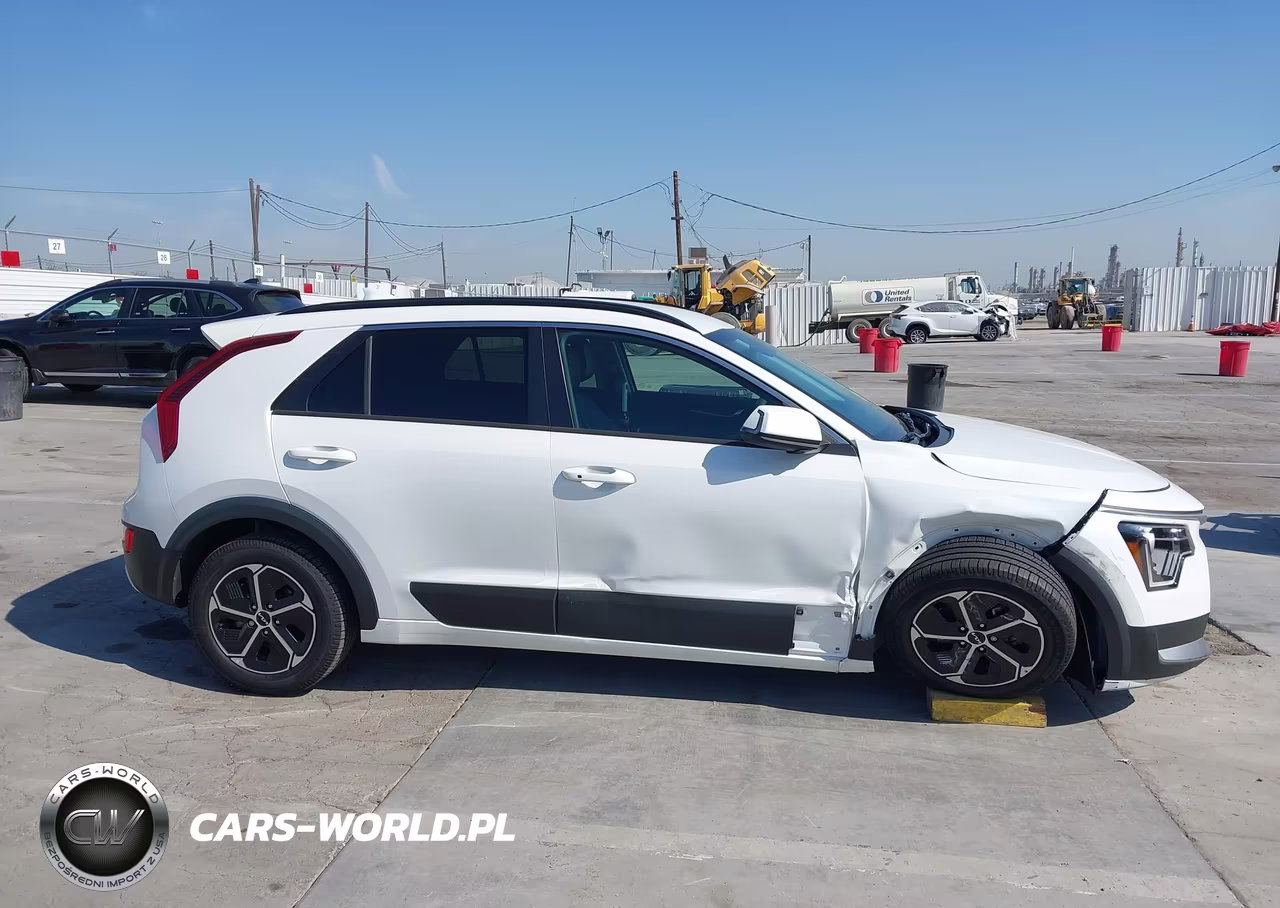 2023 Kia Niro Ex VIN:KNDCR3LE4P5078144 - 13