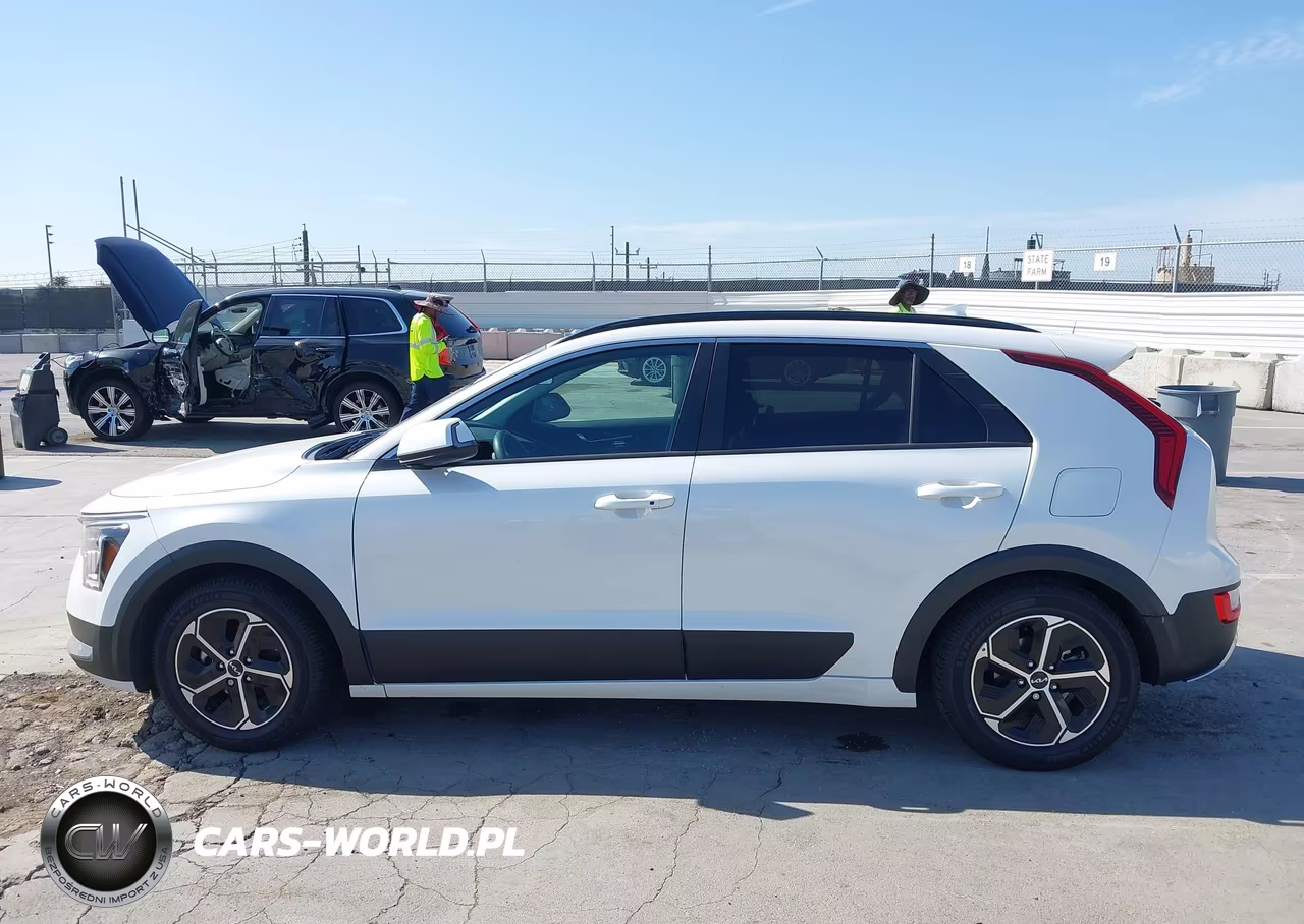 2023 Kia Niro Ex VIN:KNDCR3LE4P5078144 - 14